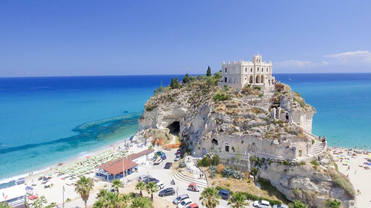 Oudeis Holidays Apartments Tropea Zewnętrze zdjęcie